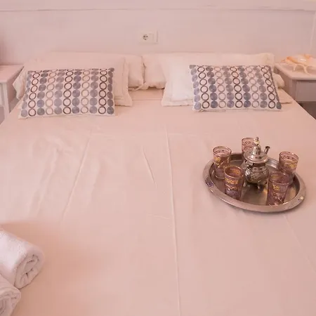 ホスタル サンセット イビサ ゲストハウス
