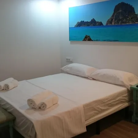 伊维萨岛日落旅舍 招待所
